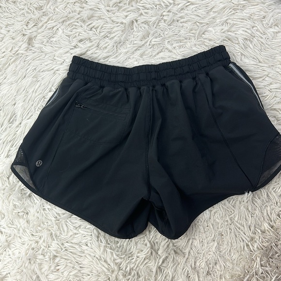 Lululemon Hotty Hot Short (Long 4") Black - Picture 6 of 6